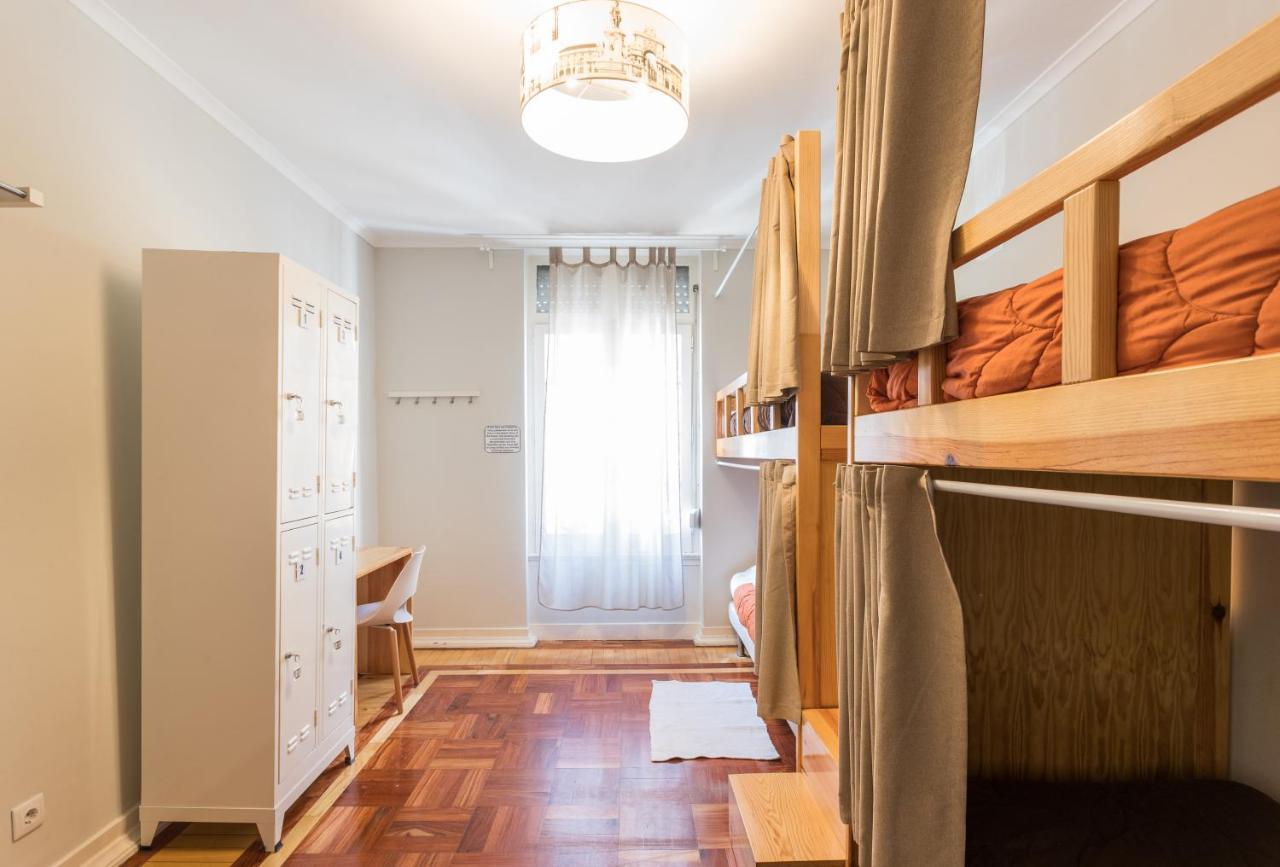 Bed 4-Bed Mixed Dormitory Room